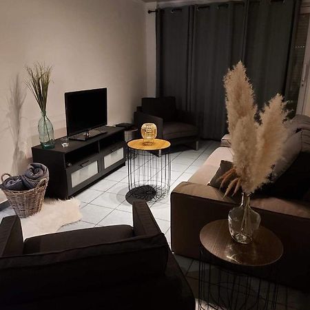 Appartement Rdc Plein Centre Avec Terrasse Visé Exteriér fotografie